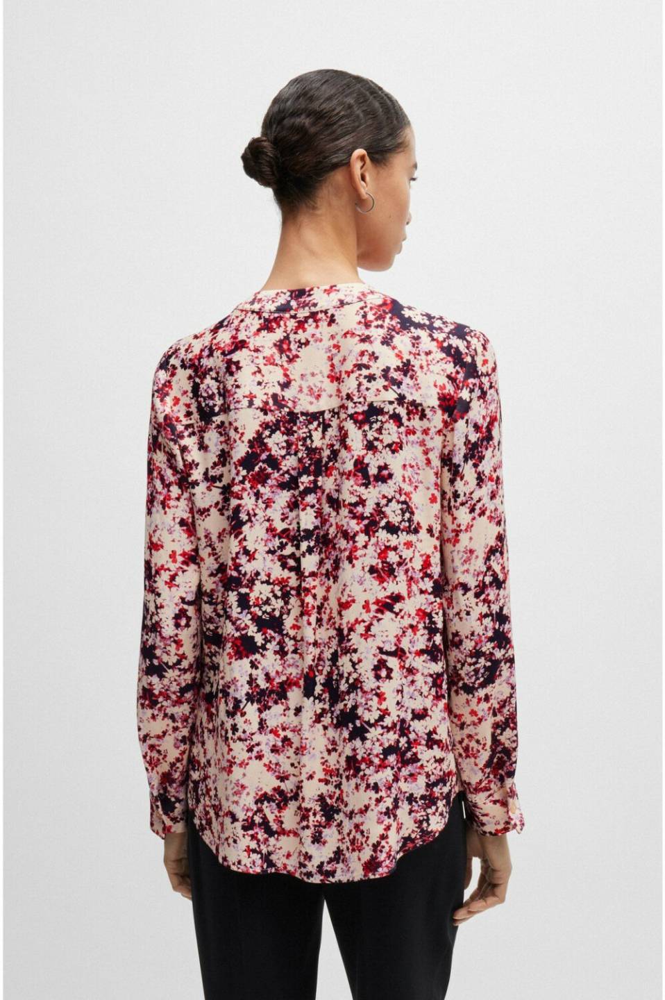 Blusas Hugo Boss Satin blouse with floral print and notched neckline (50522413)